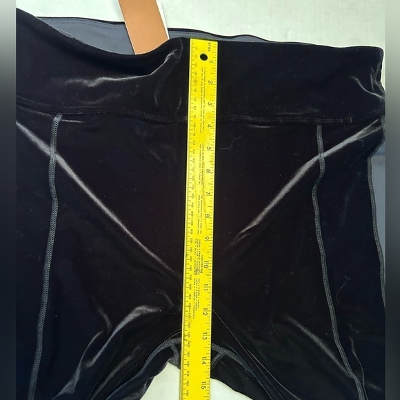 ALALA velvet tight black legging with side stripe detailing NWT Sz-2X. E6 - Picture 12 of 13
